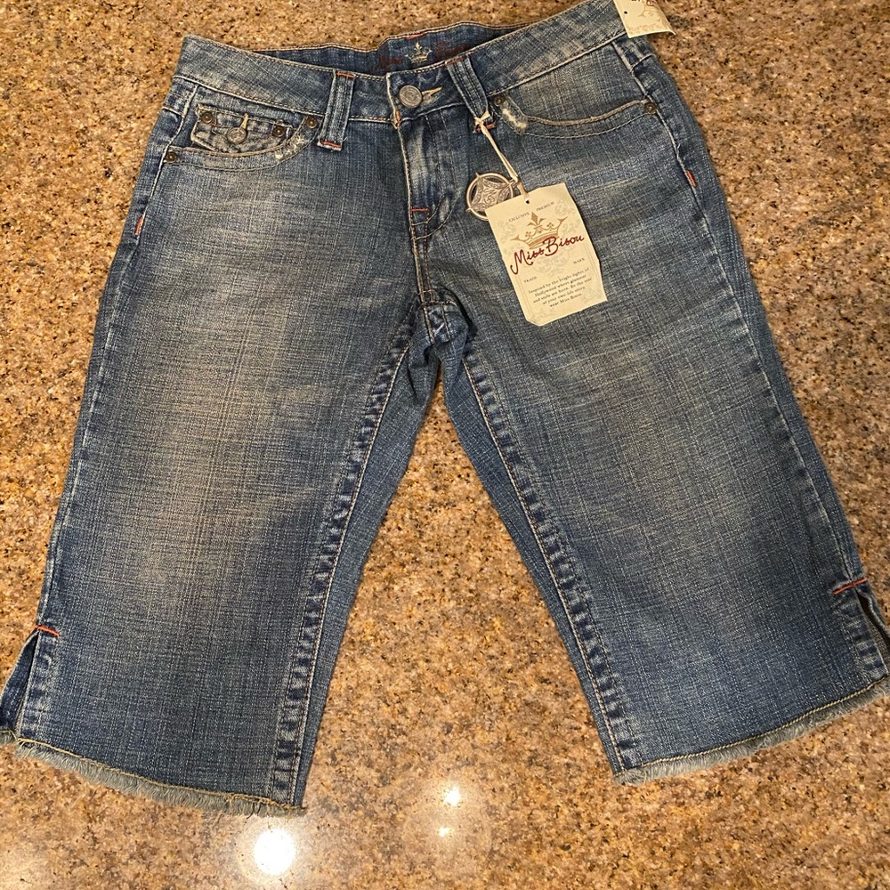 Miss Bison high knee shorts